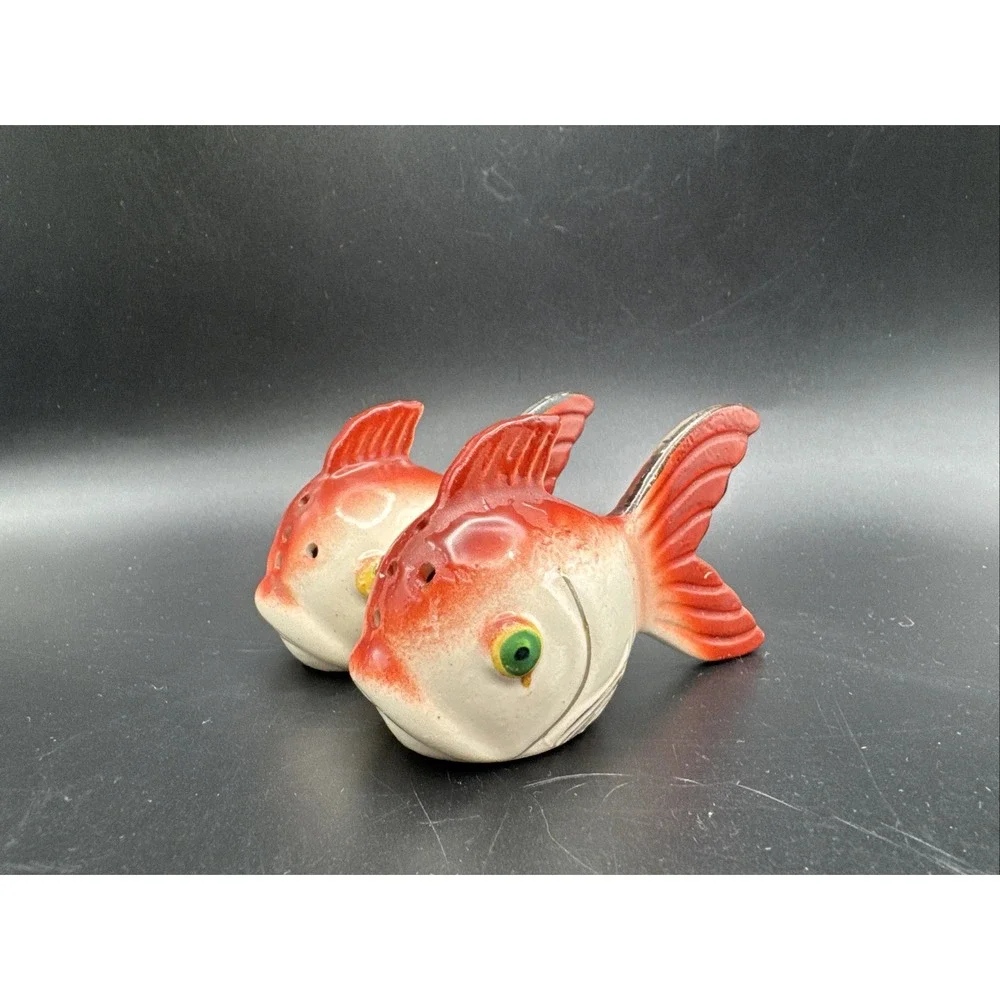 Vintage Salt‎ Pepper Shaker Set Fancy Goldfish Fish Japan Corks Anthropomorphic